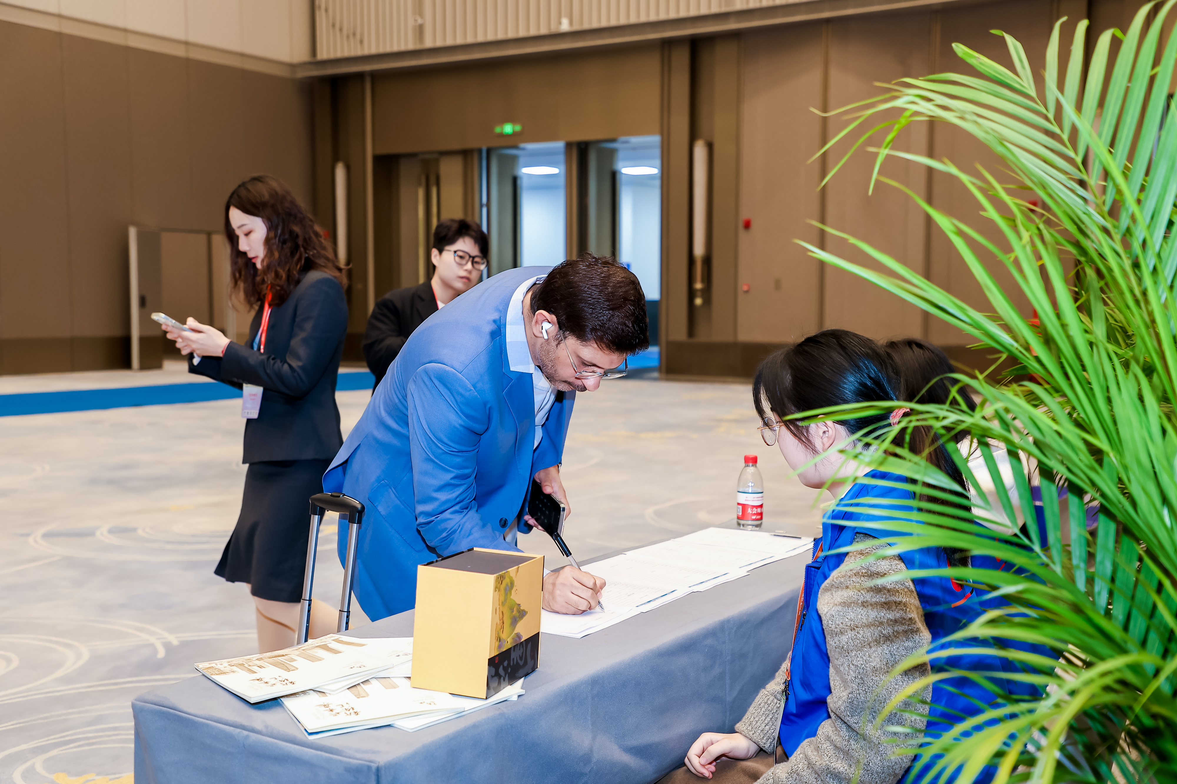 5Y5A2756_3103137419-3532621694