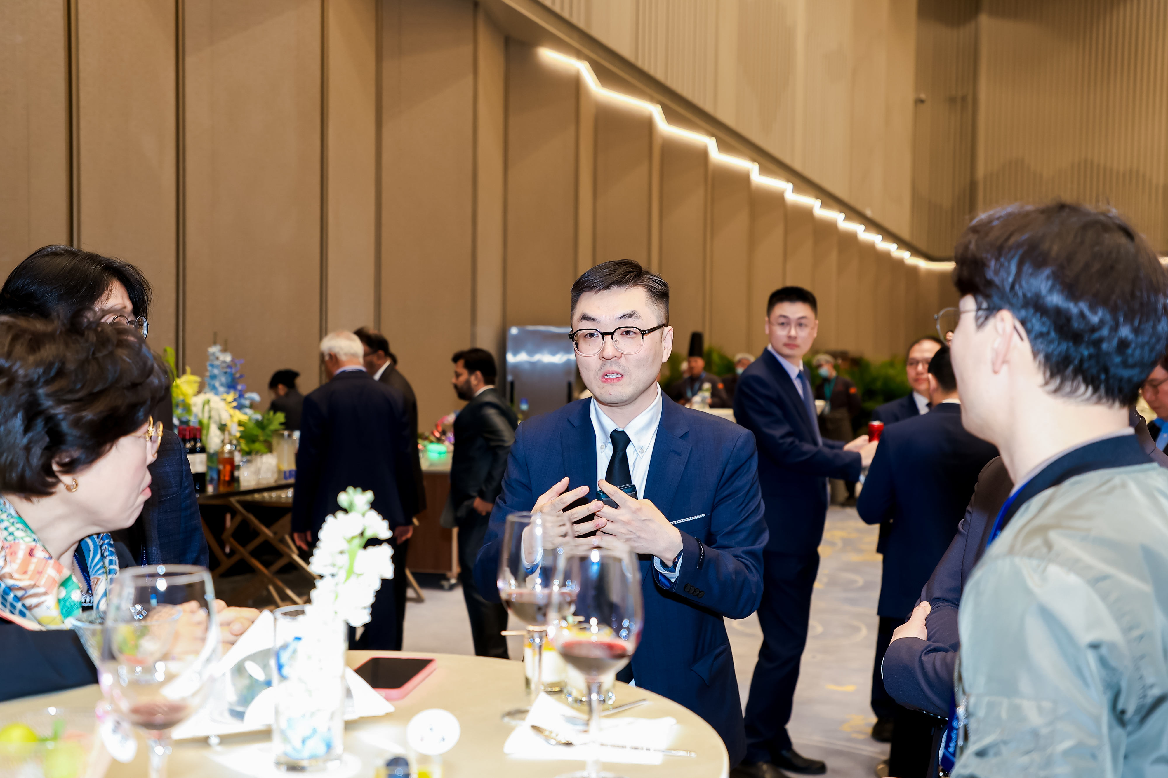 5Y5A2783_3103137419-3532533572