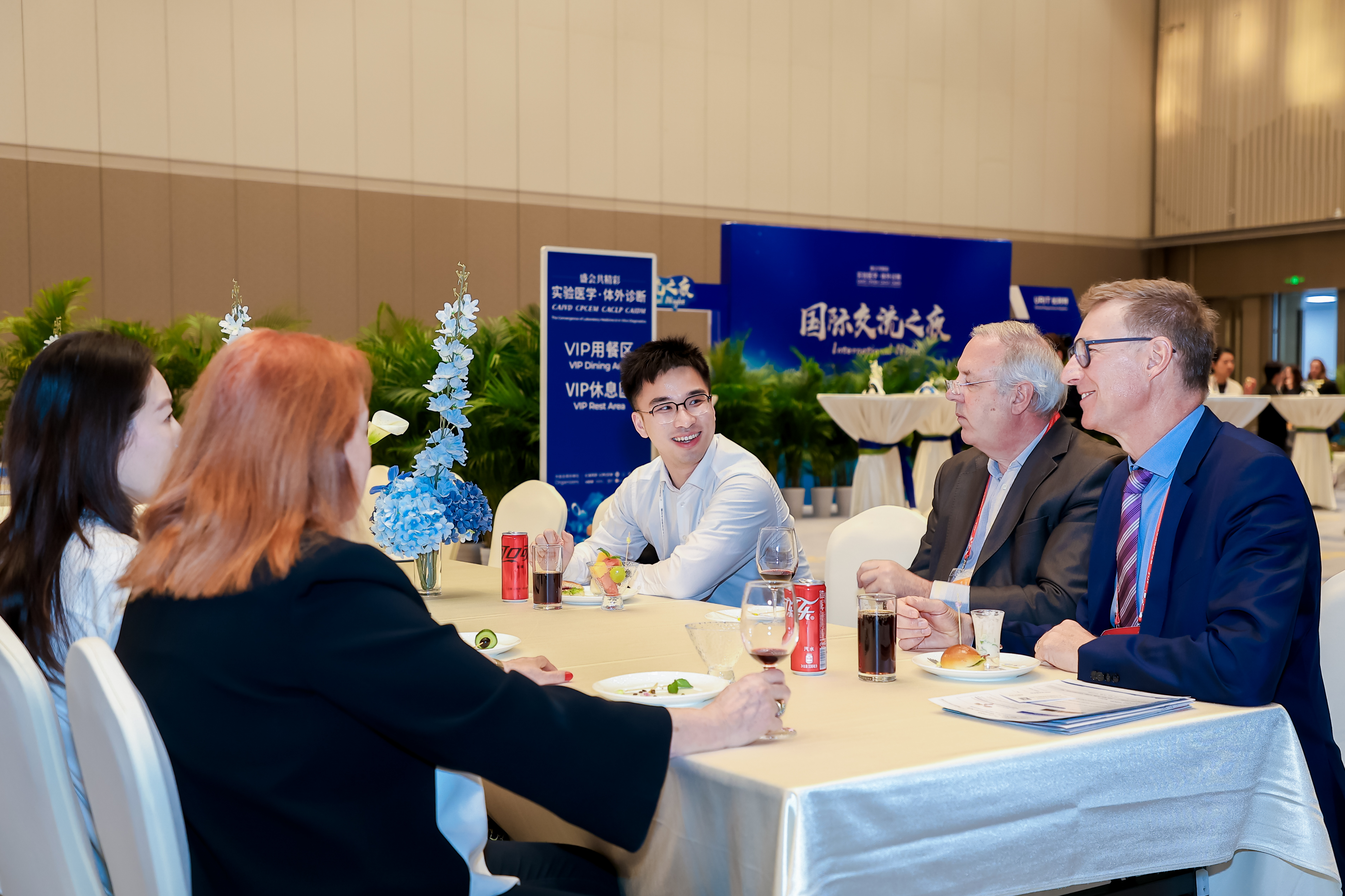 5Y5A2836_3103137419-3532539899