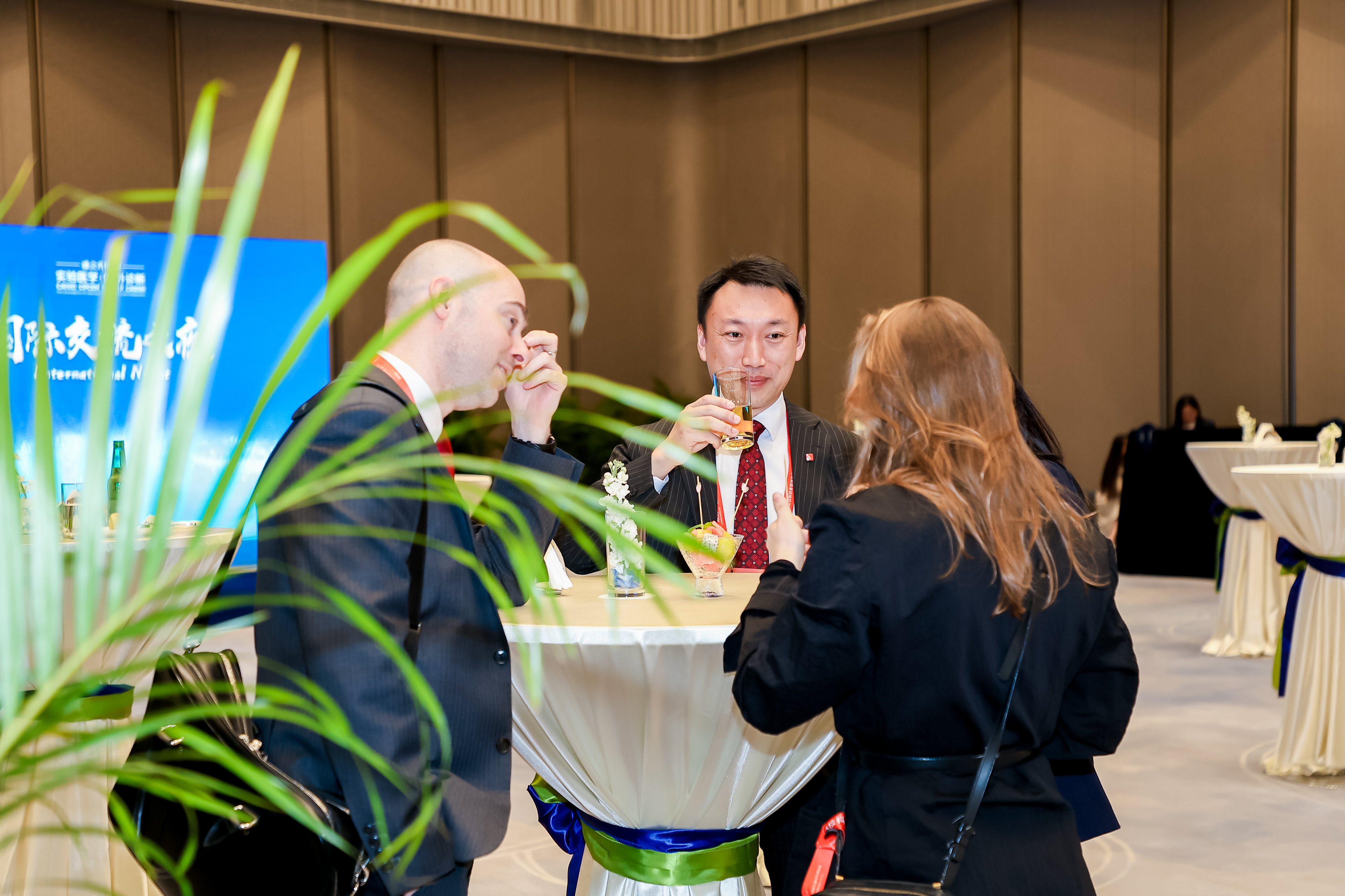 5Y5A2937_3103137419-3532643287