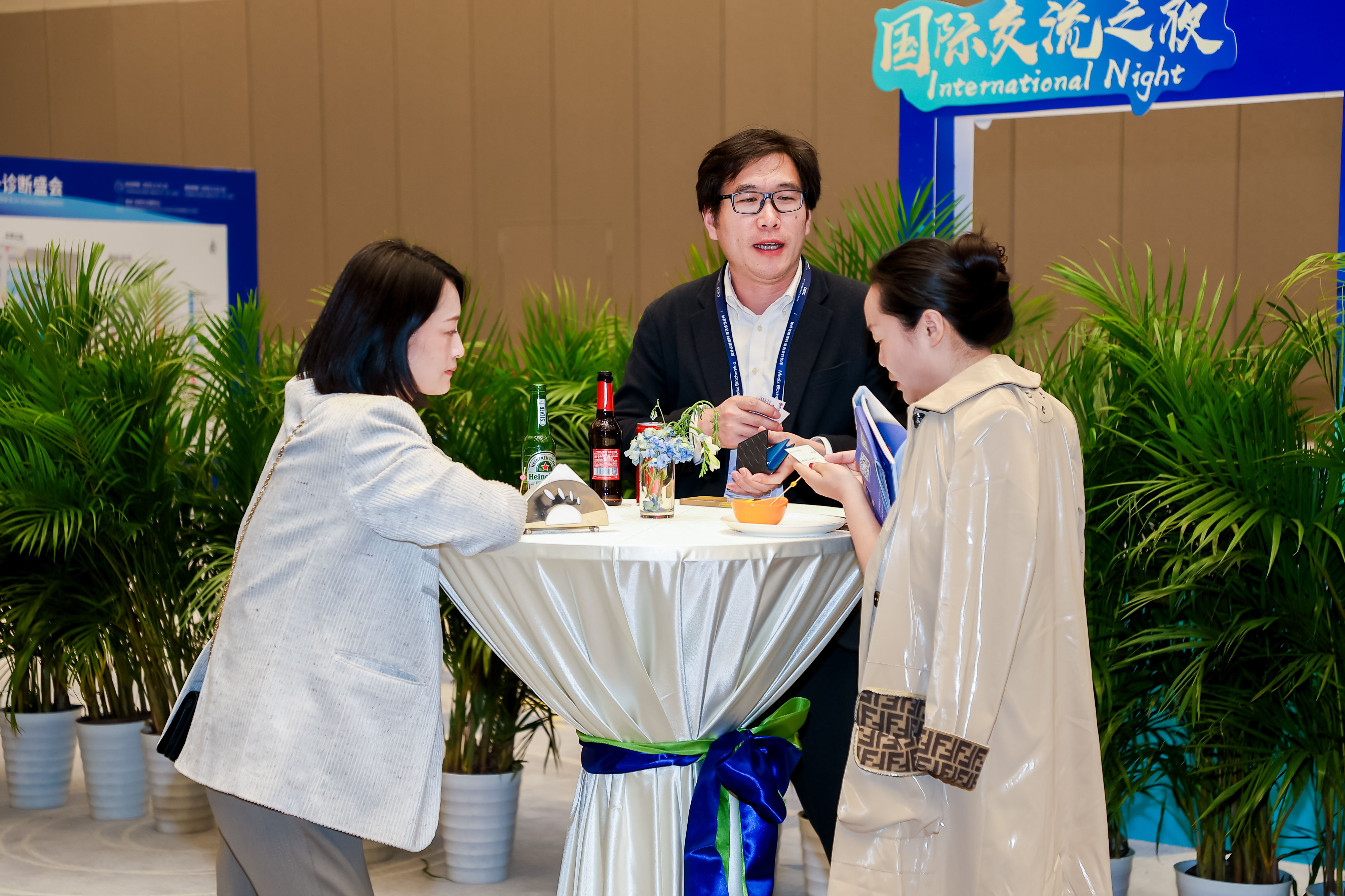 5Y5A3003_3103137419-3532787697