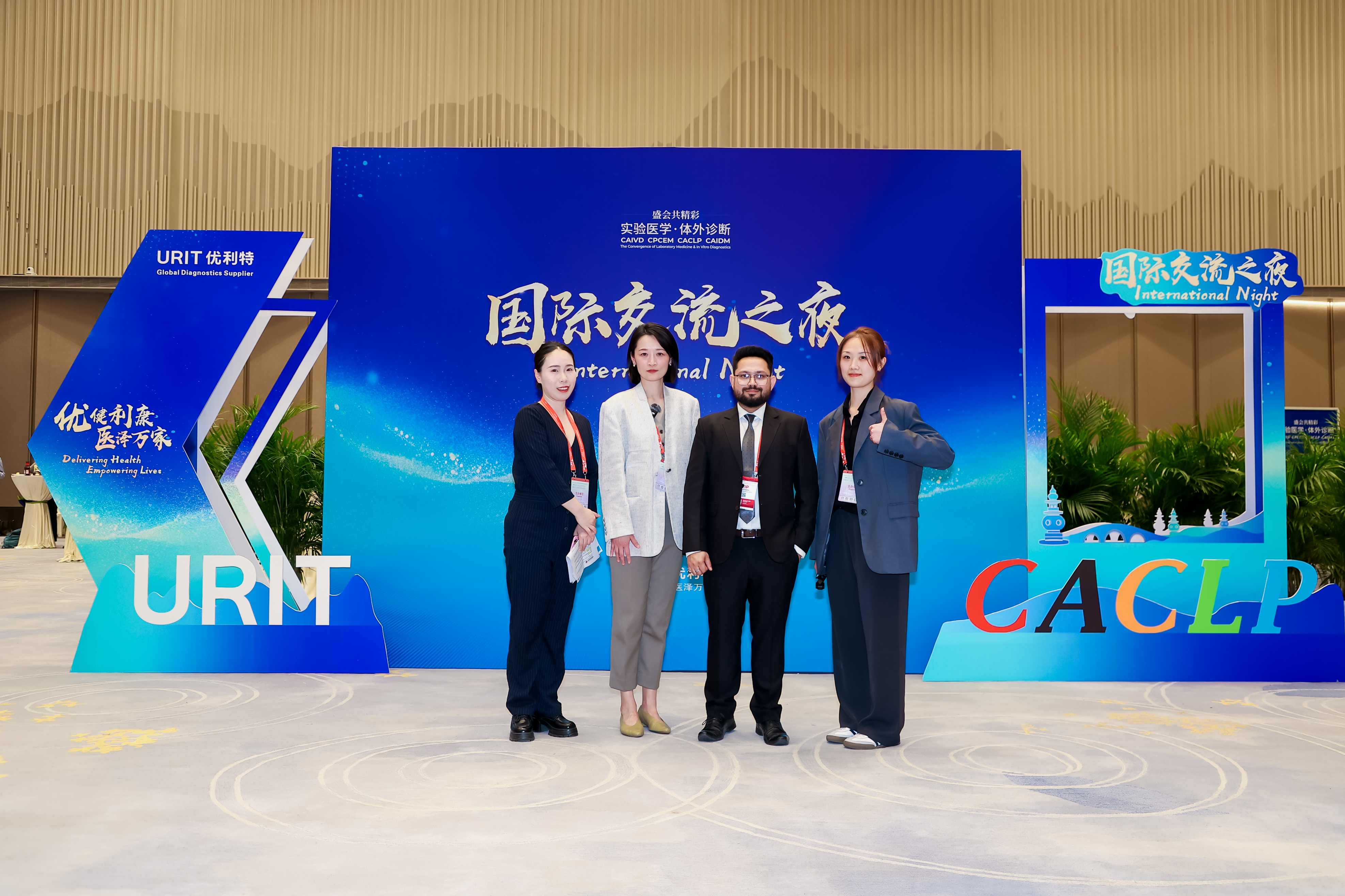 5Y5A3009_3103137419-3532845684